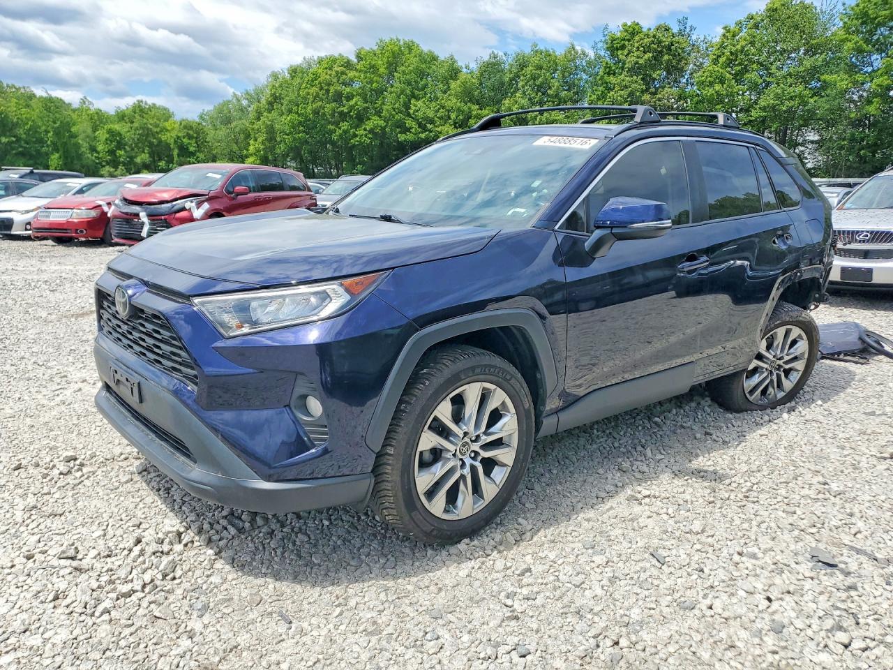 Salvage Toyota RAV4 Image