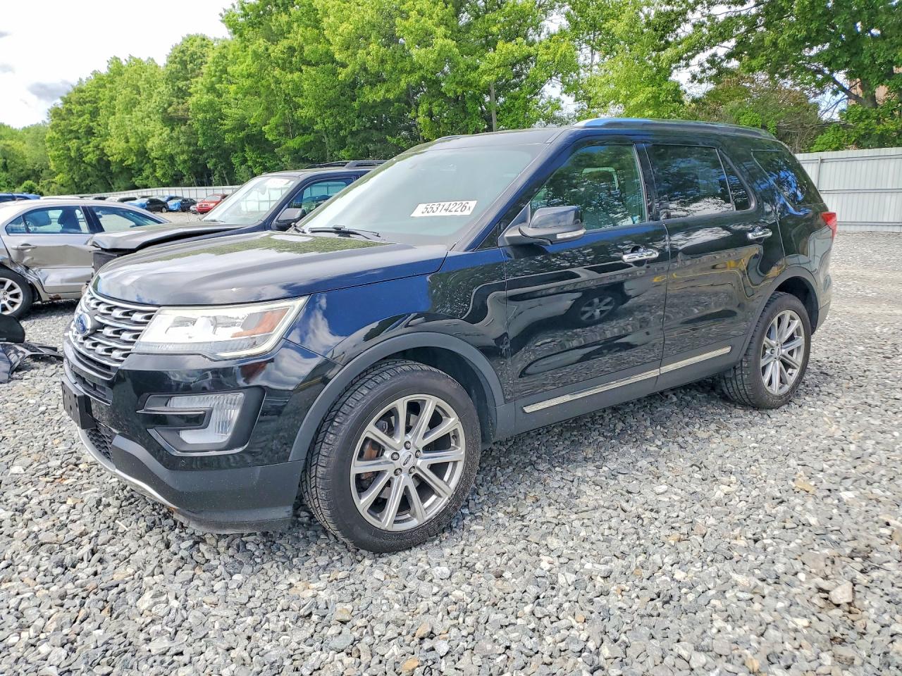 Salvage Ford Explorer Image