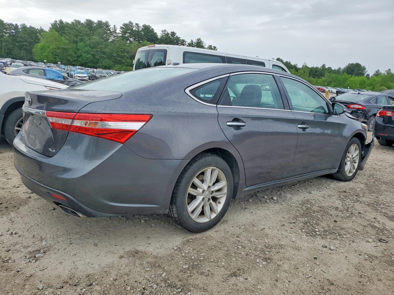Toyota Avalon Xle Premium