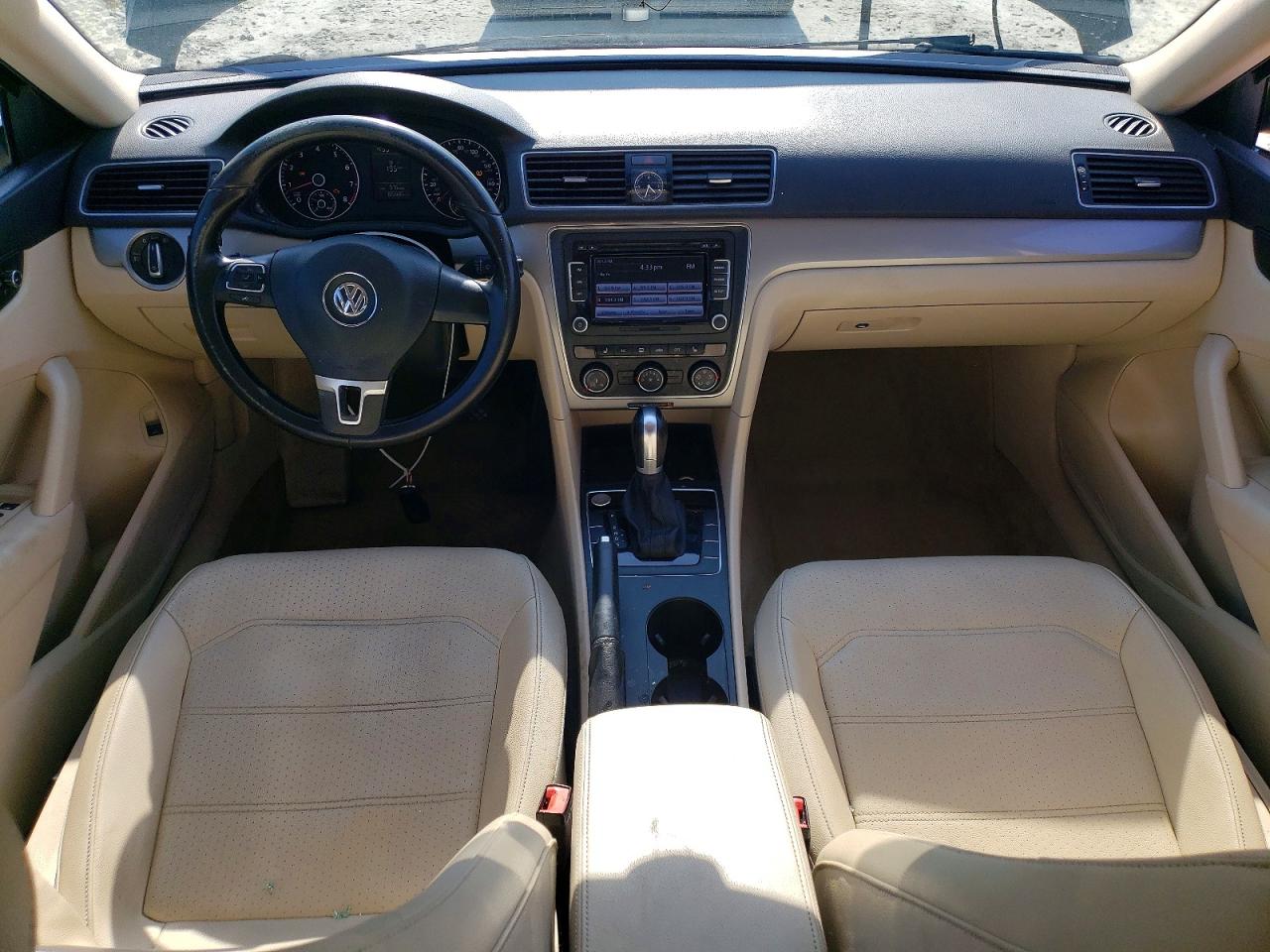 Volkswagen Passat S