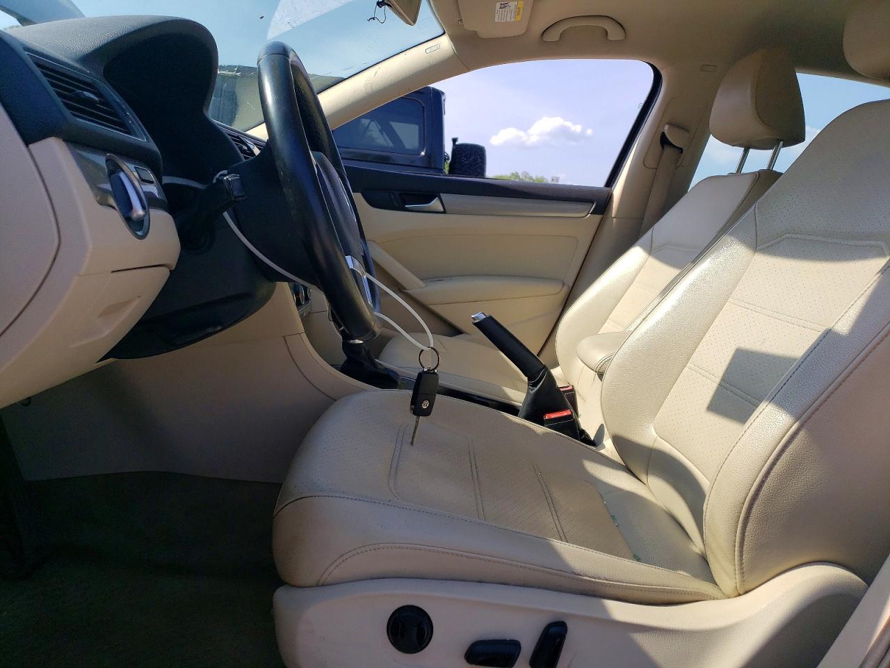 Volkswagen Passat S