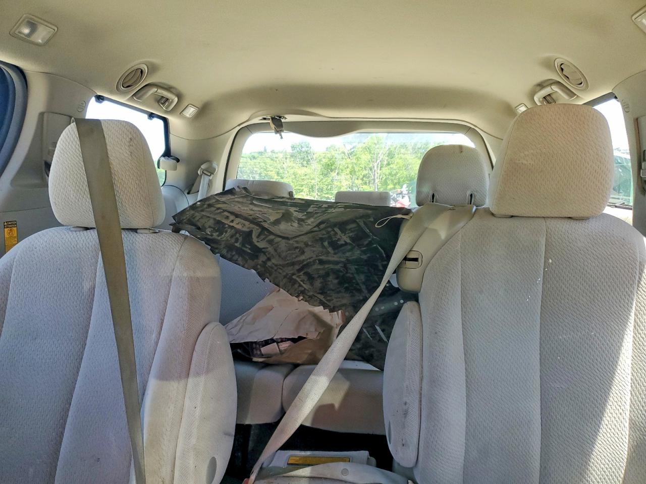 Toyota Sienna Le