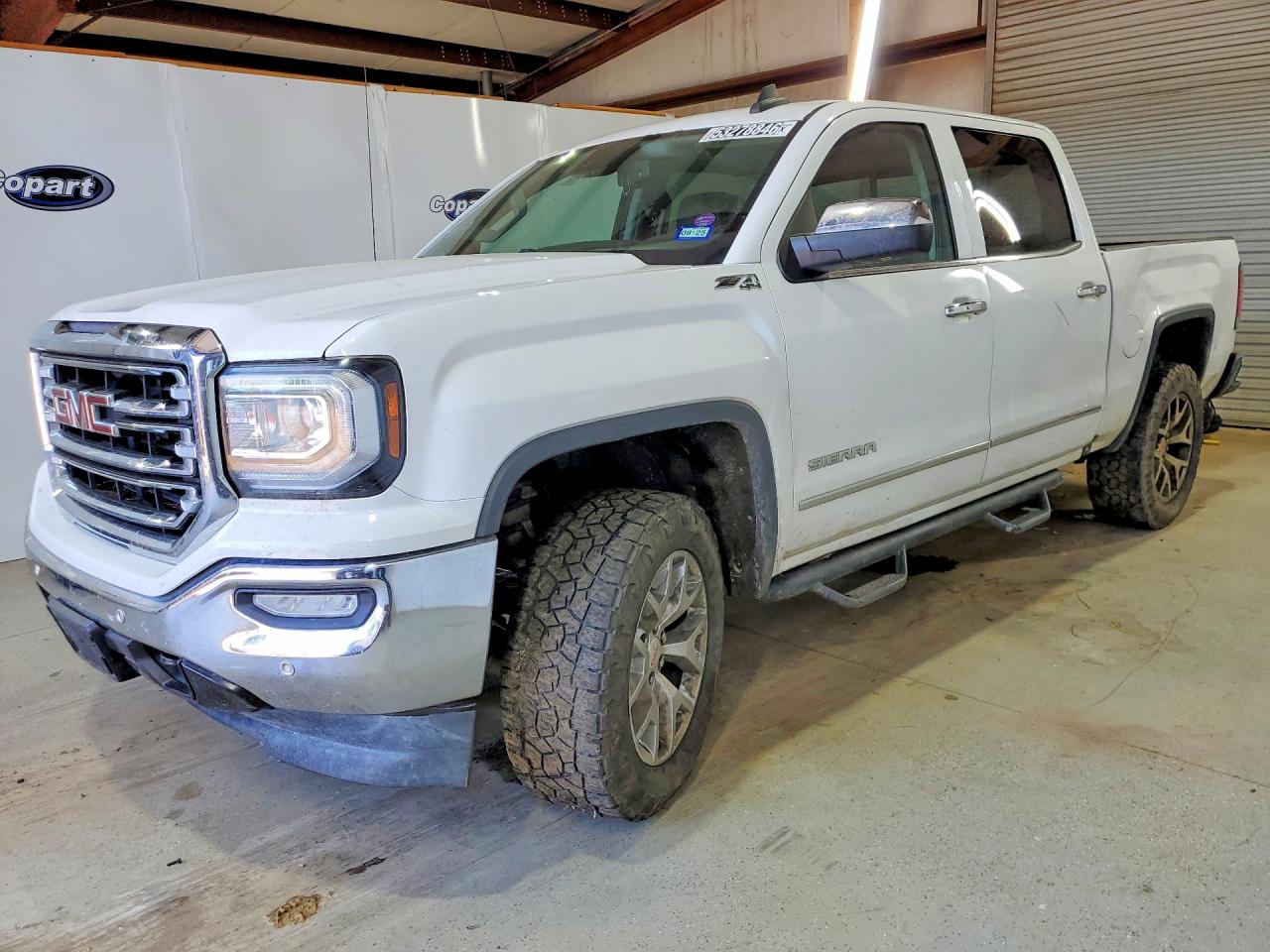 Salvage GMC Sierra Image