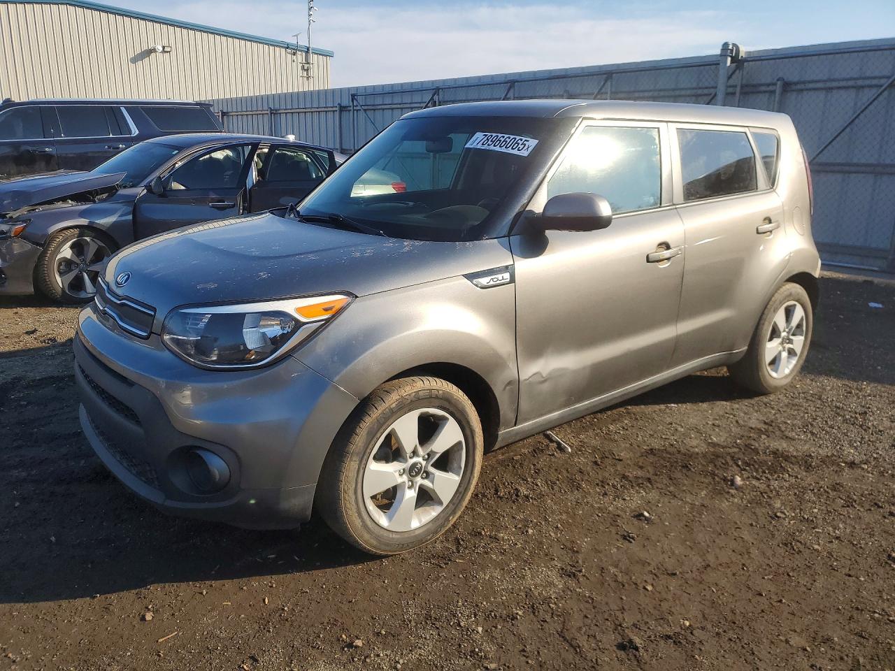 Salvage Kia Soul Image