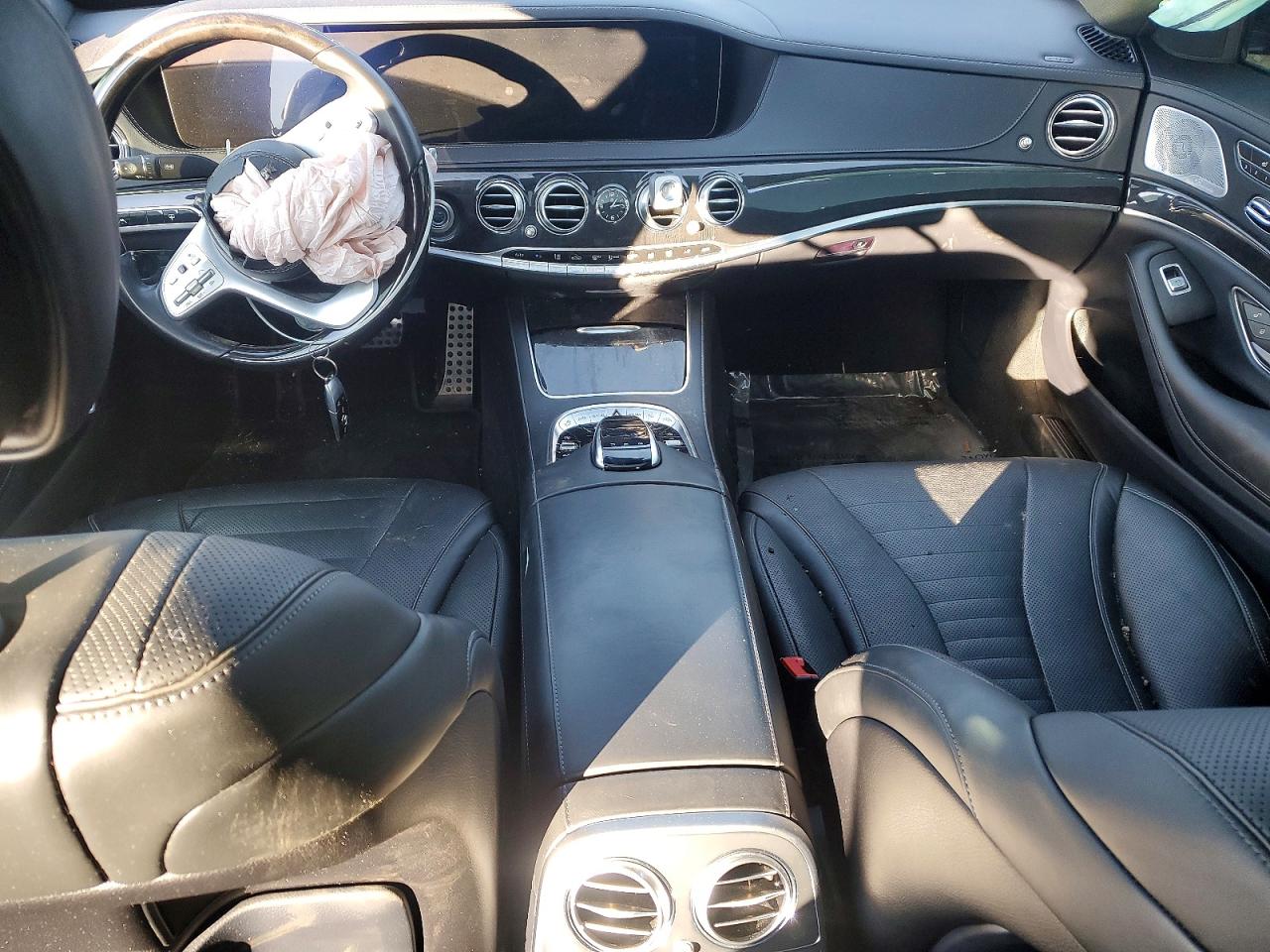 Mercedes-Benz S-Class 560 4matic
