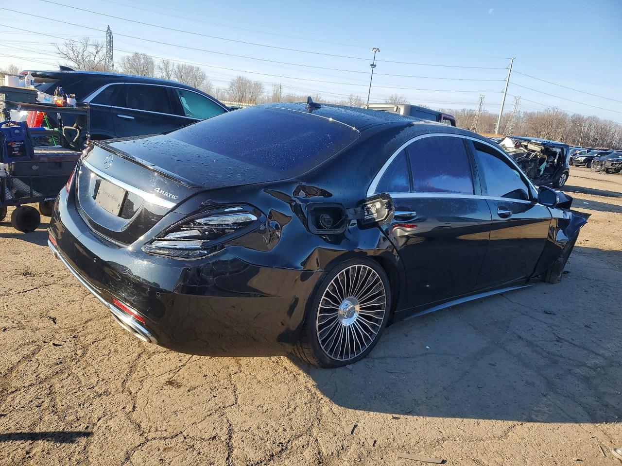 Mercedes-Benz S-Class 560 4matic