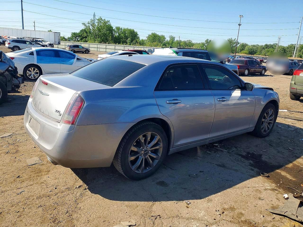 Chrysler 300 S