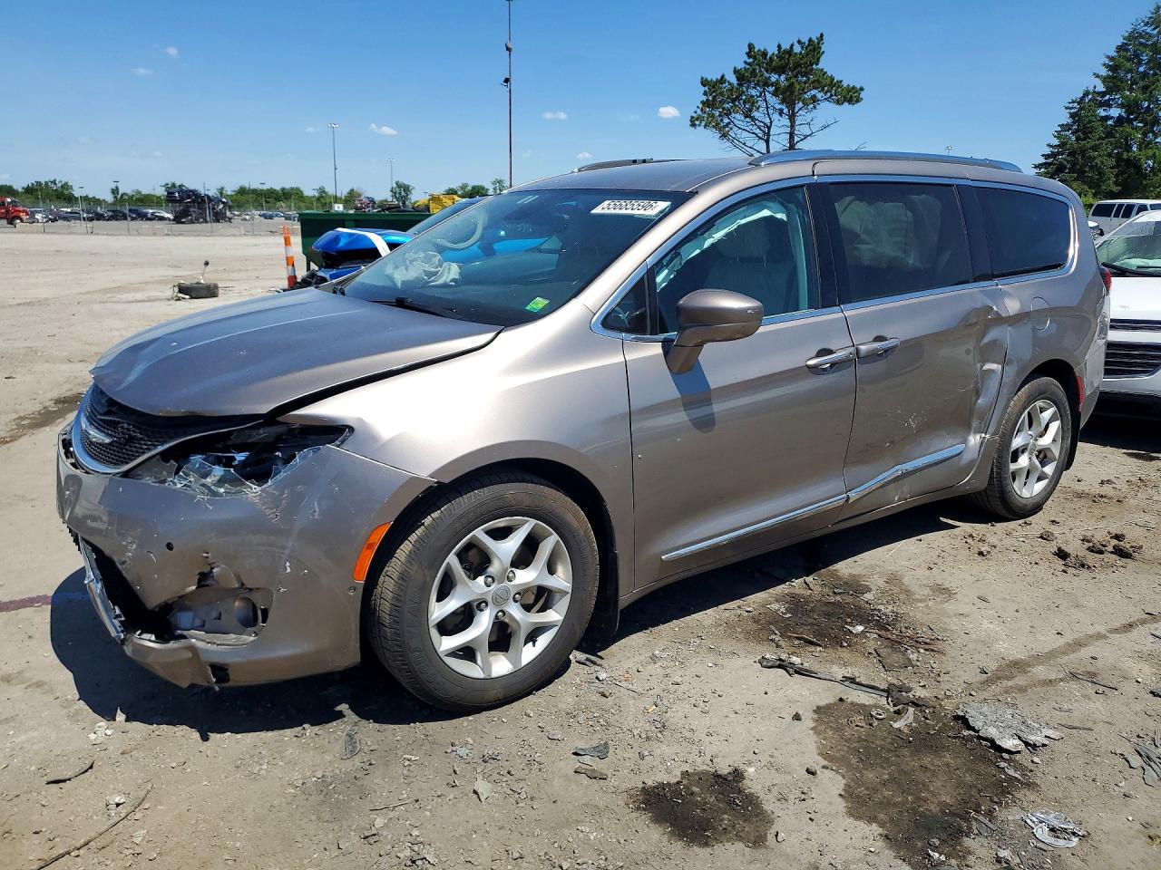 Salvage Chrysler Pacifica Image