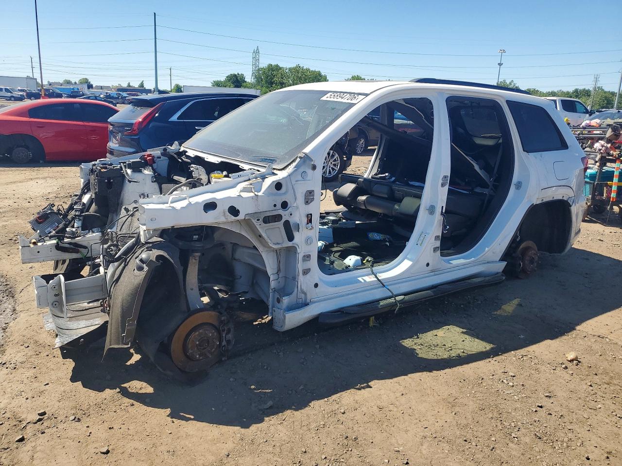 Salvage Jeep Cherokee Image