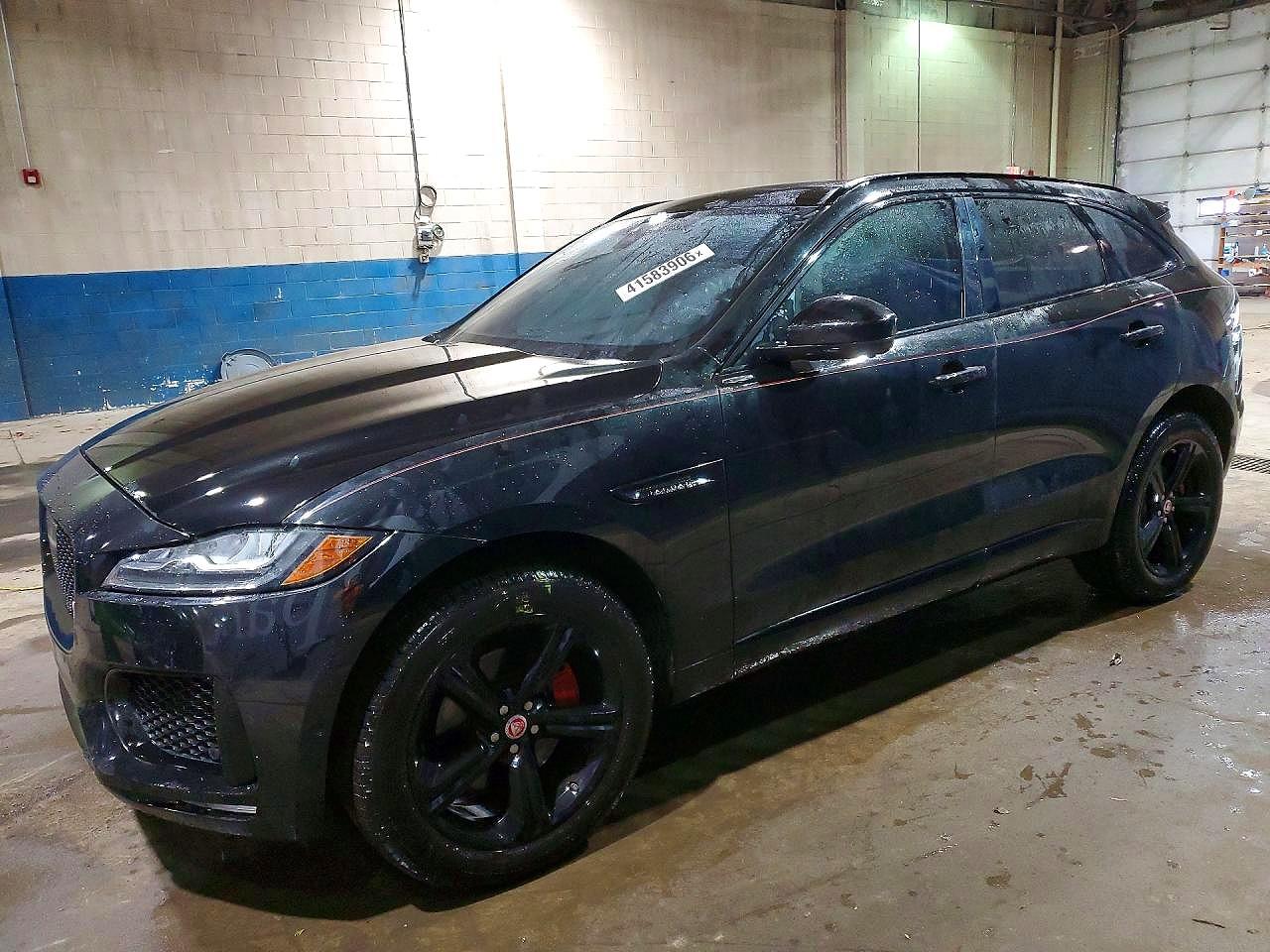 Salvage Jaguar F-PACE Image