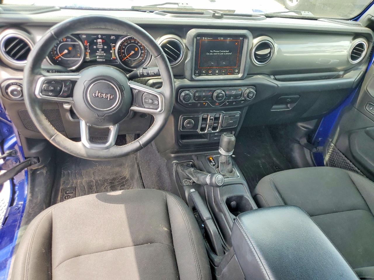 Jeep Wrangler Sahara