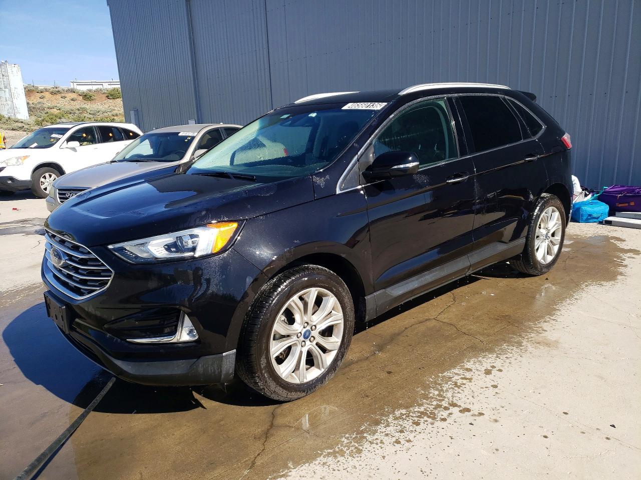 Salvage Ford Edge Image