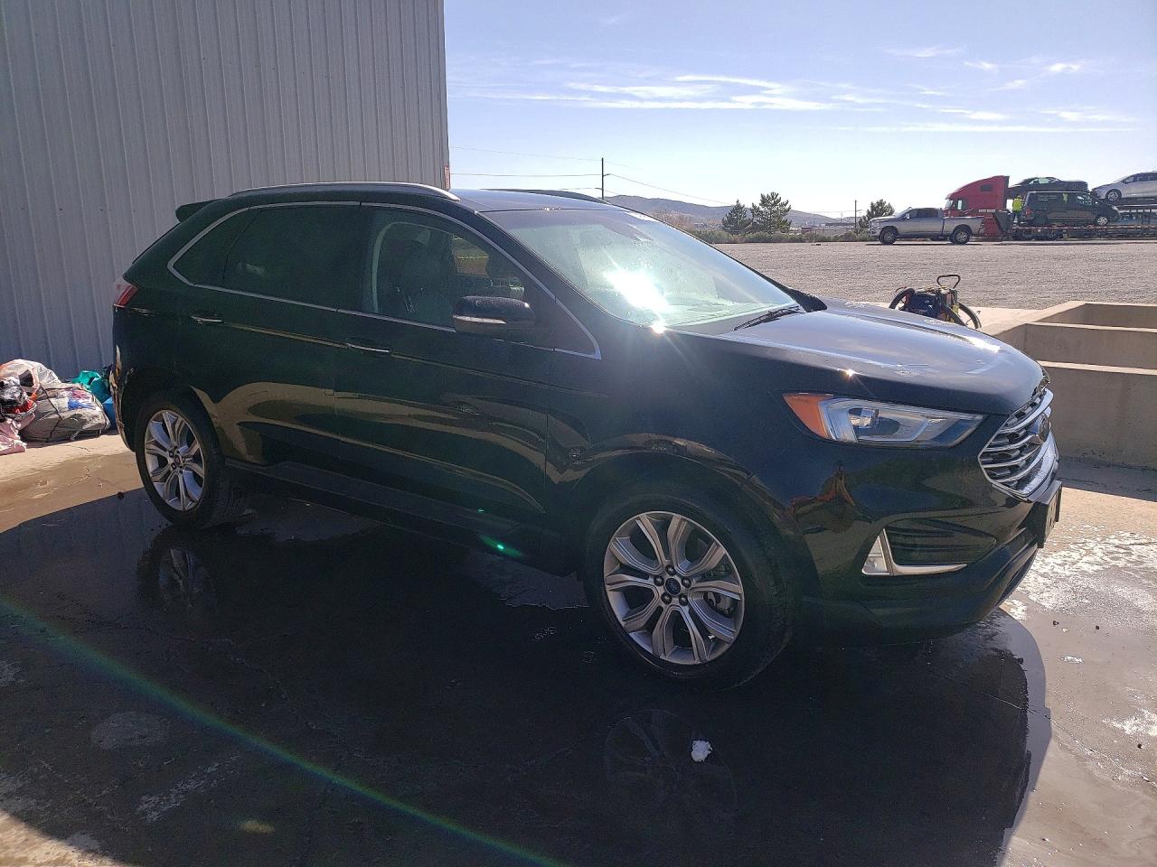 Ford Edge Titanium