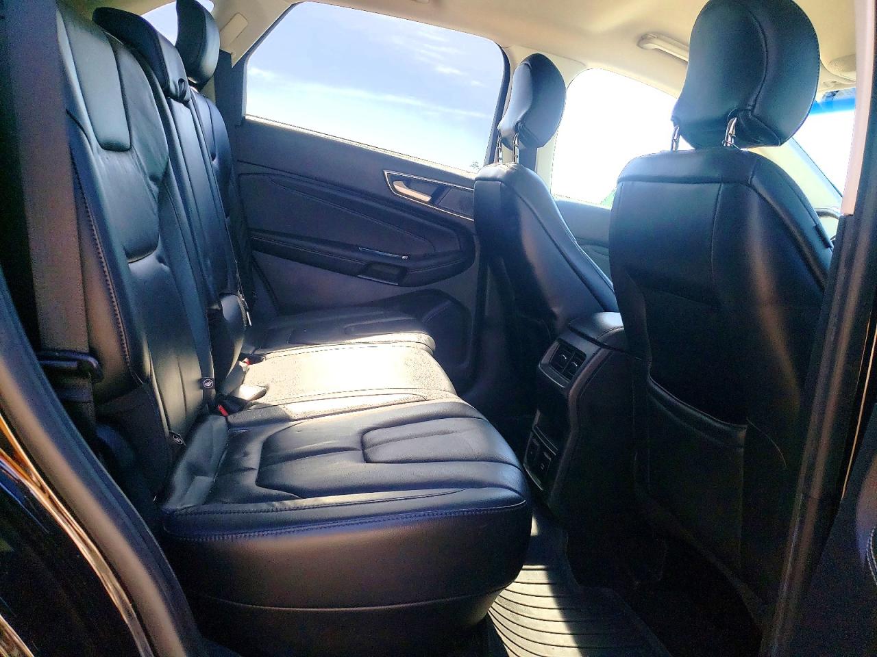 Ford Edge Titanium