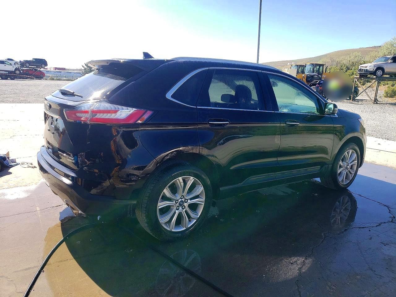 Ford Edge Titanium