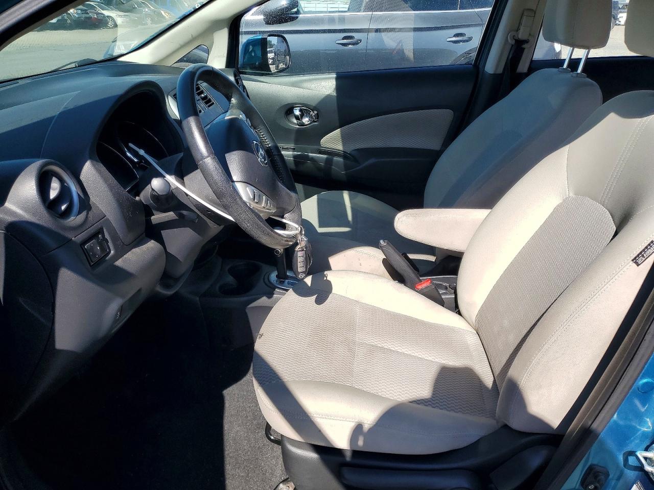 Nissan Versa Sv