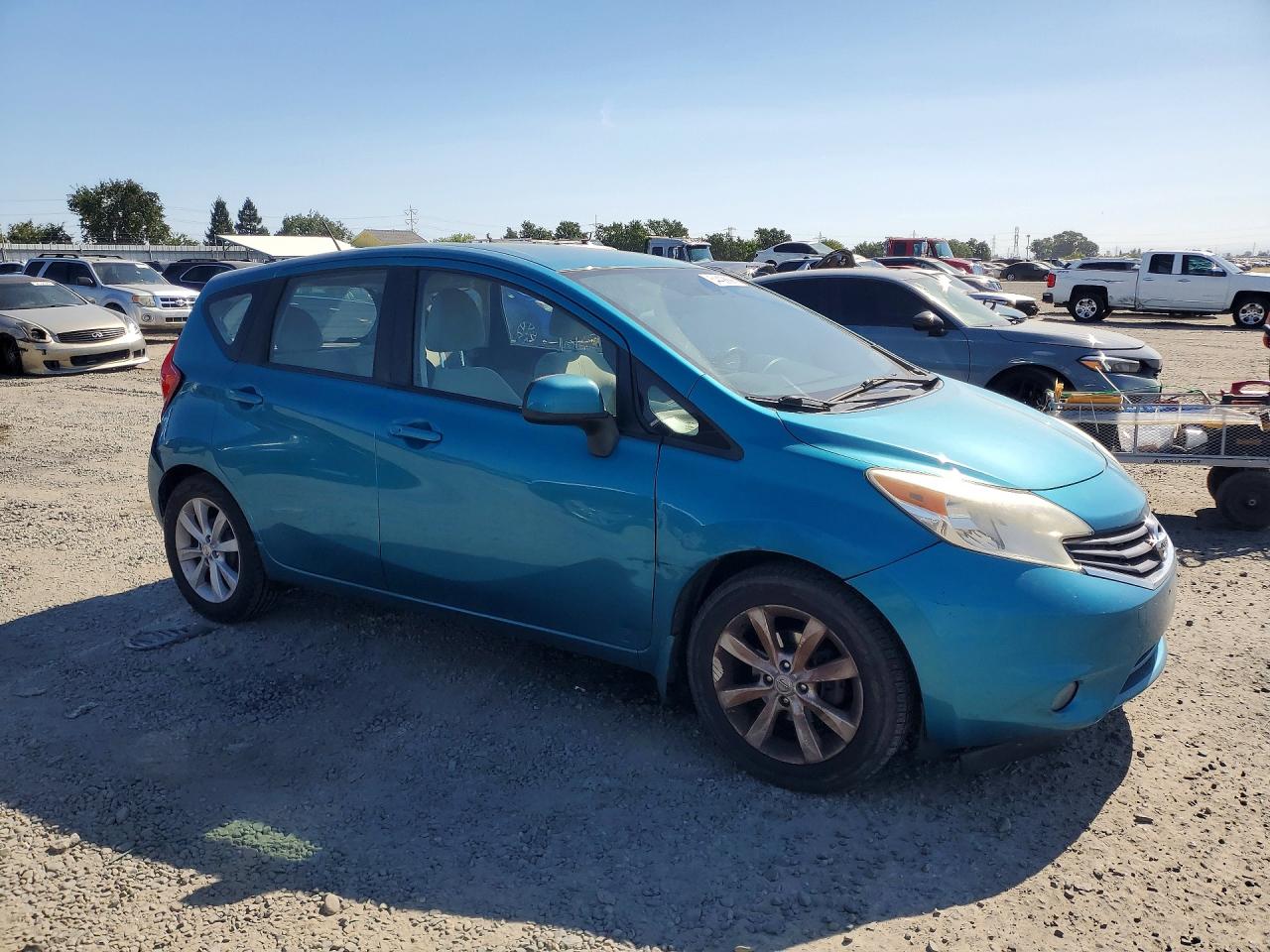 Nissan Versa Sv