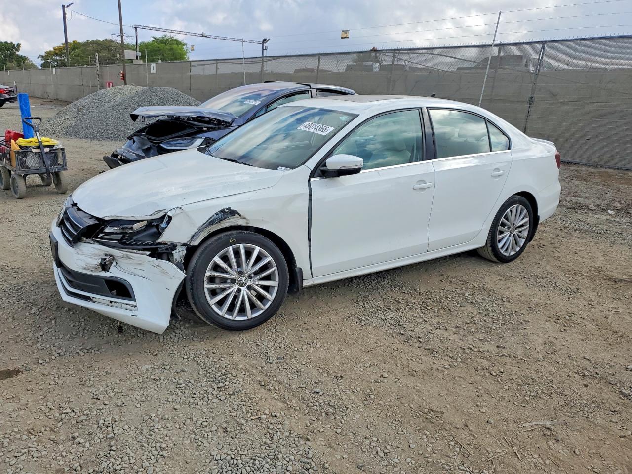 Salvage Volkswagen Jetta Image