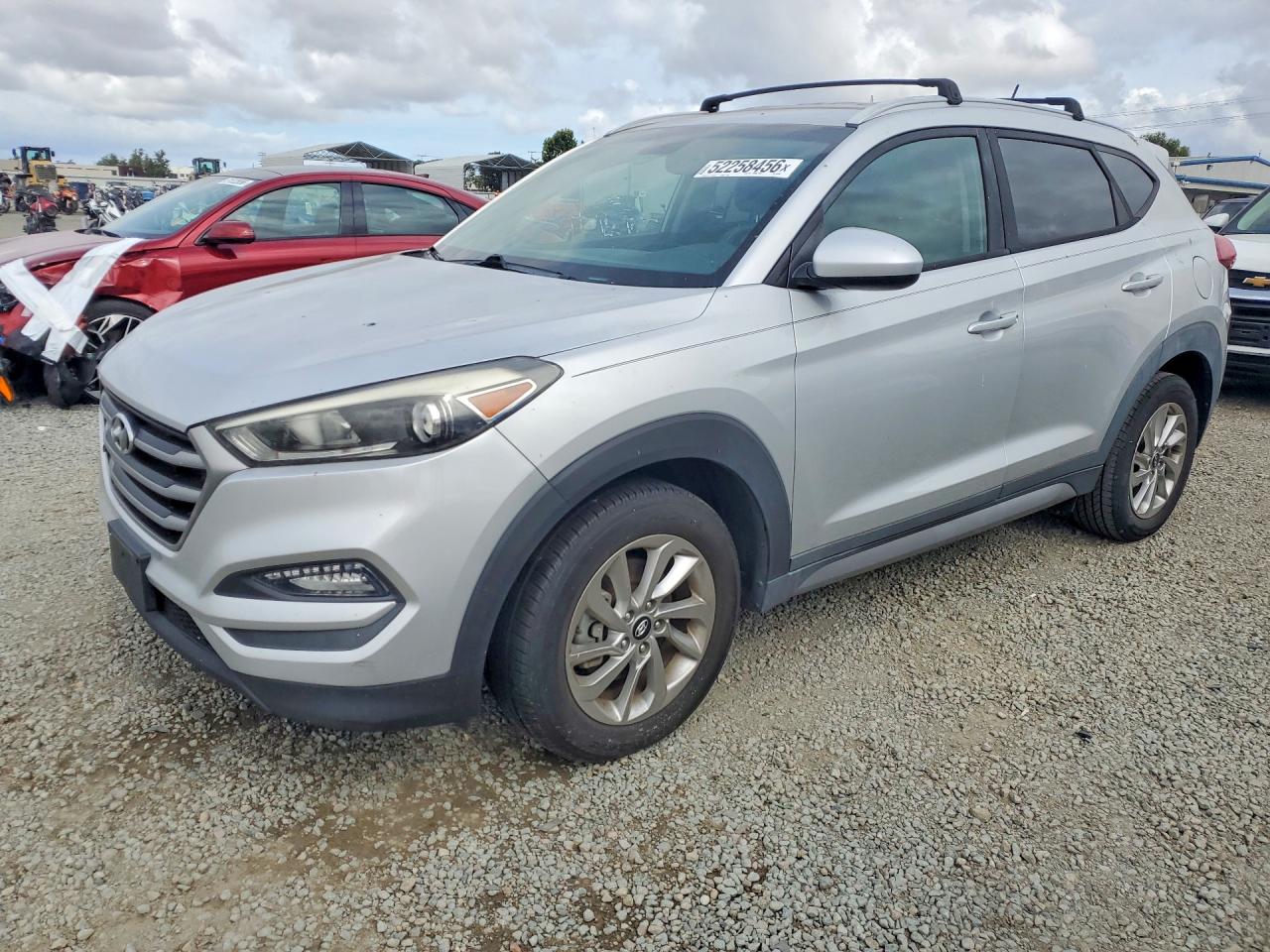 Salvage Hyundai TUCSON Image