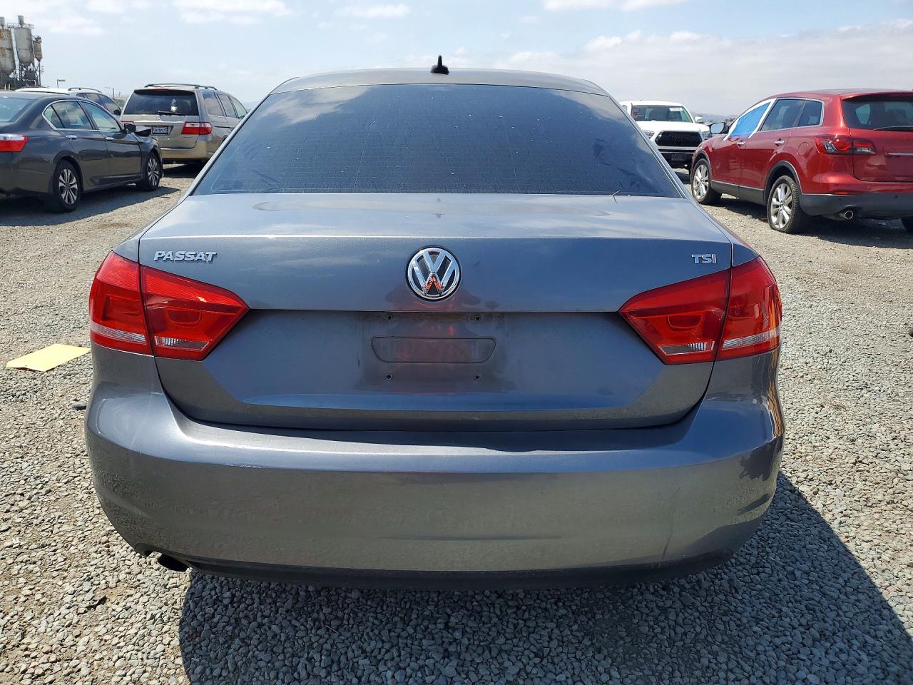 Volkswagen Passat S