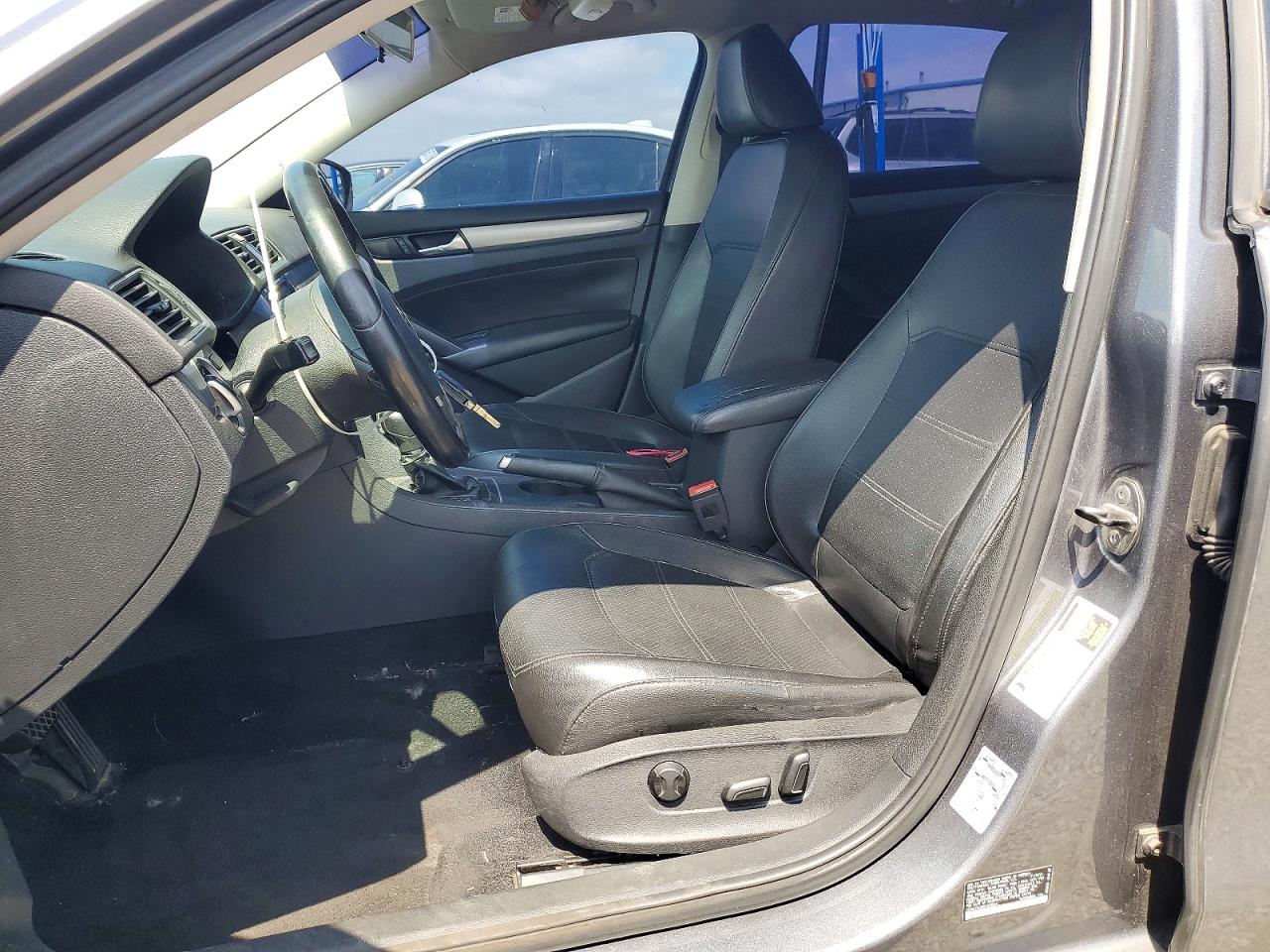 Volkswagen Passat S