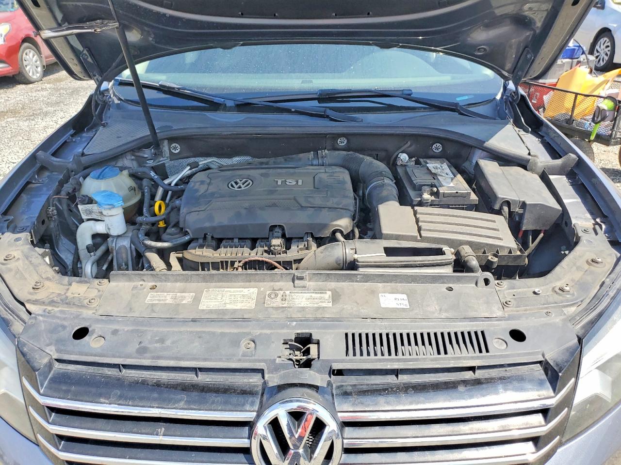 Volkswagen Passat S