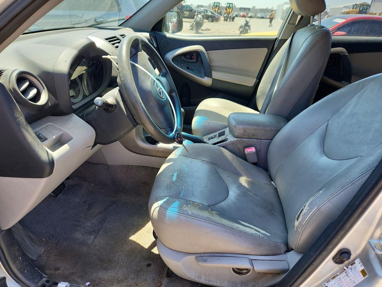 Toyota RAV4 Base