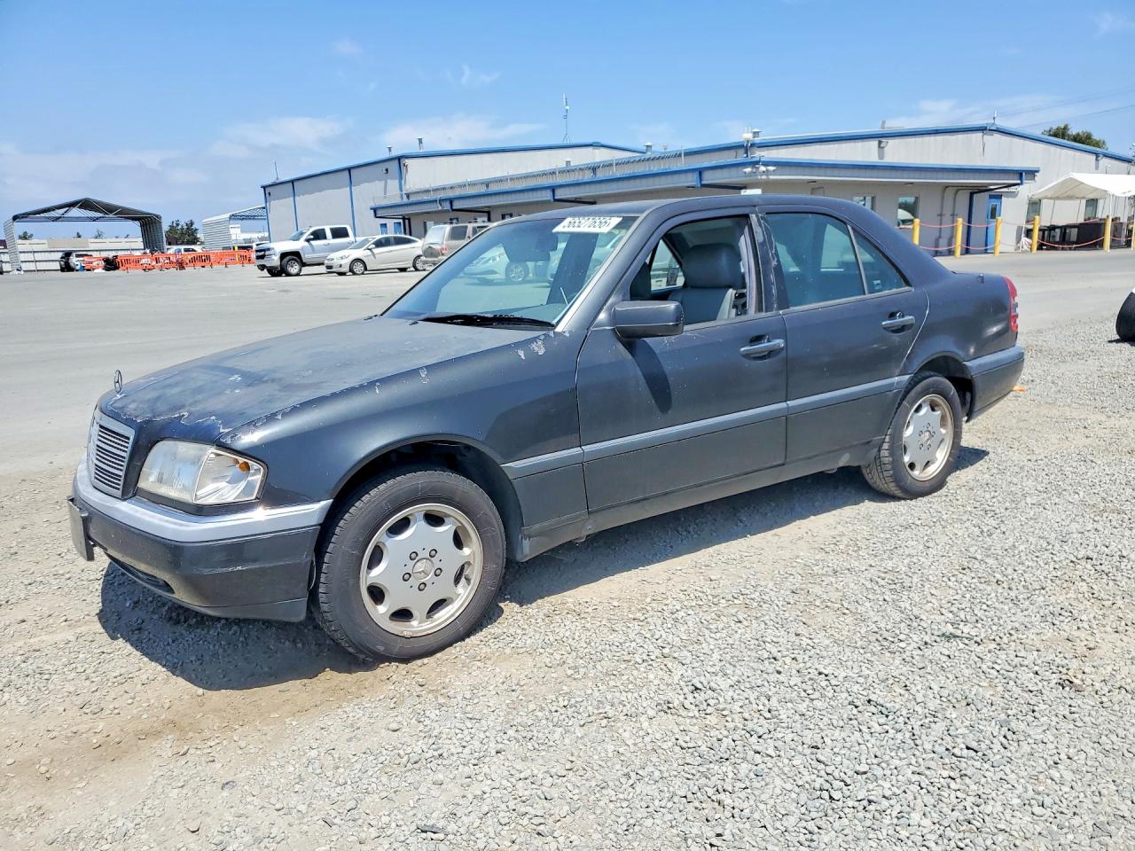 Salvage Mercedes-Benz C-Class Image