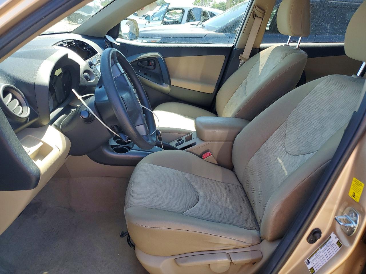 Toyota RAV4 Base