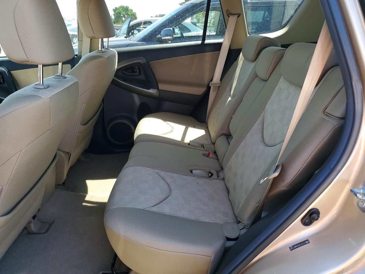 Toyota RAV4 Base
