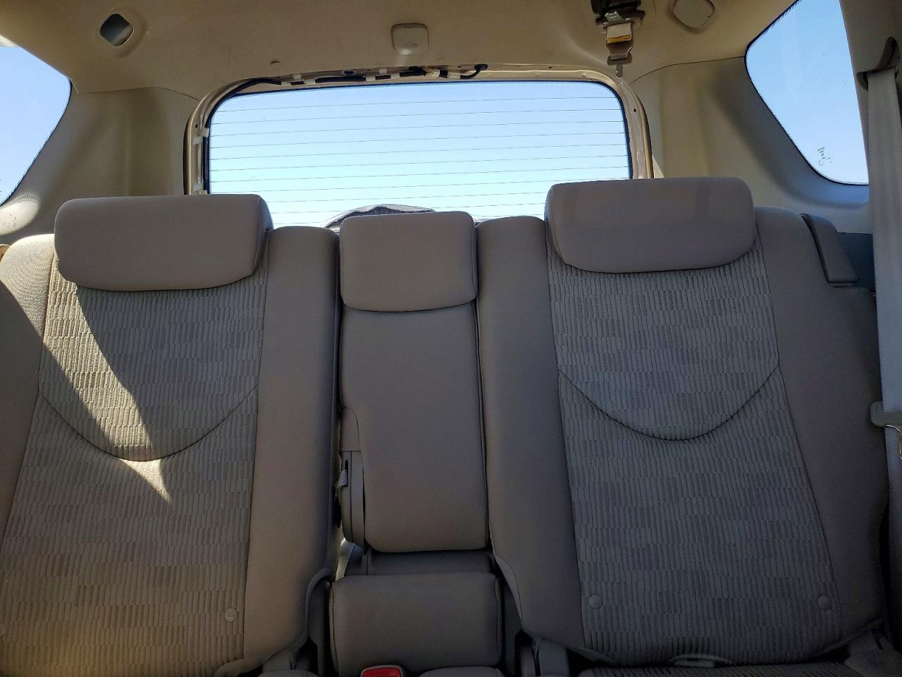Toyota RAV4 Base