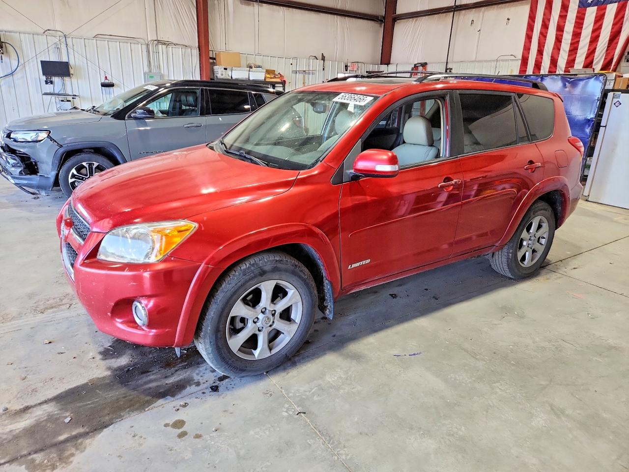 Salvage Toyota RAV4 Image