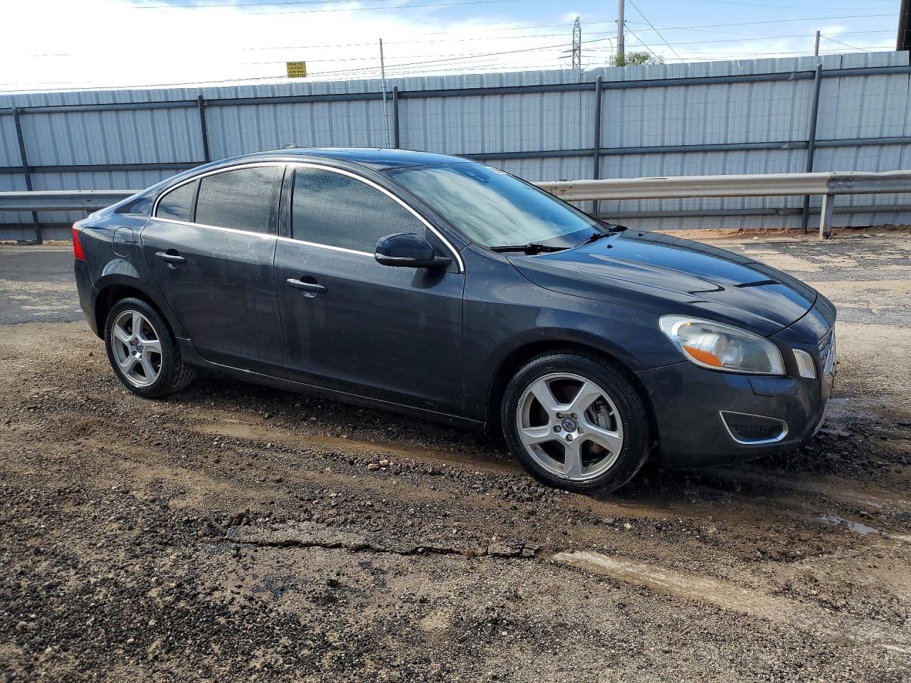 Volvo S60 T5
