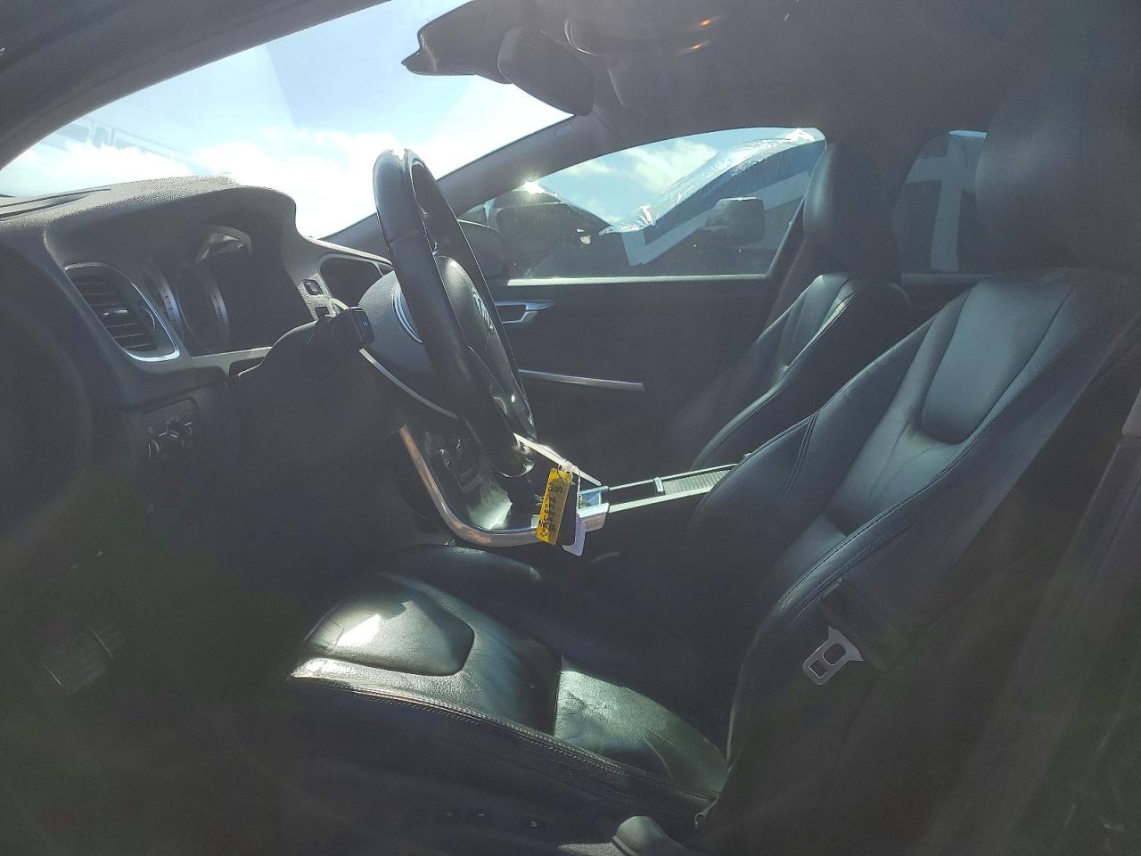 Volvo S60 T5