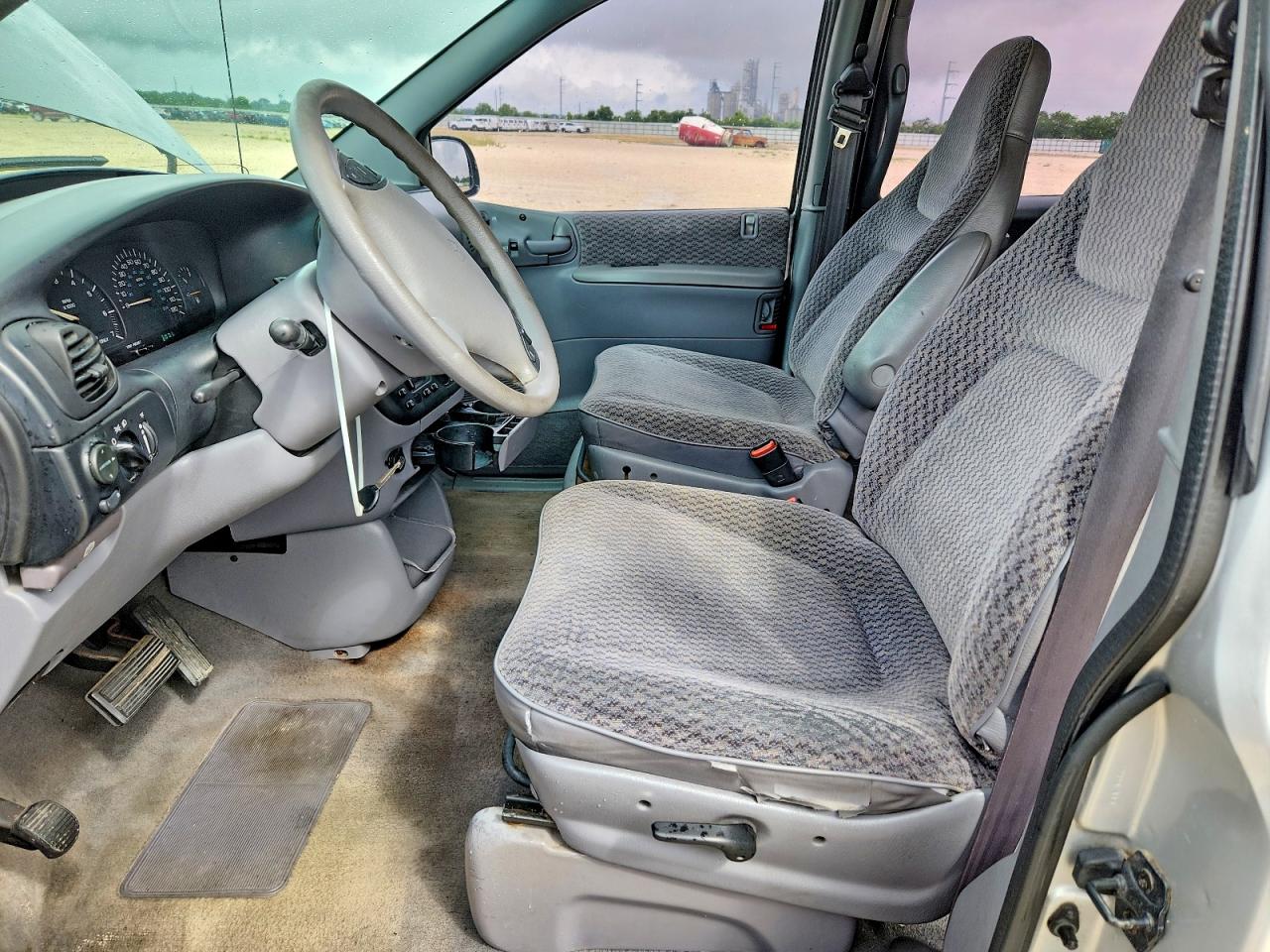 Dodge Caravan