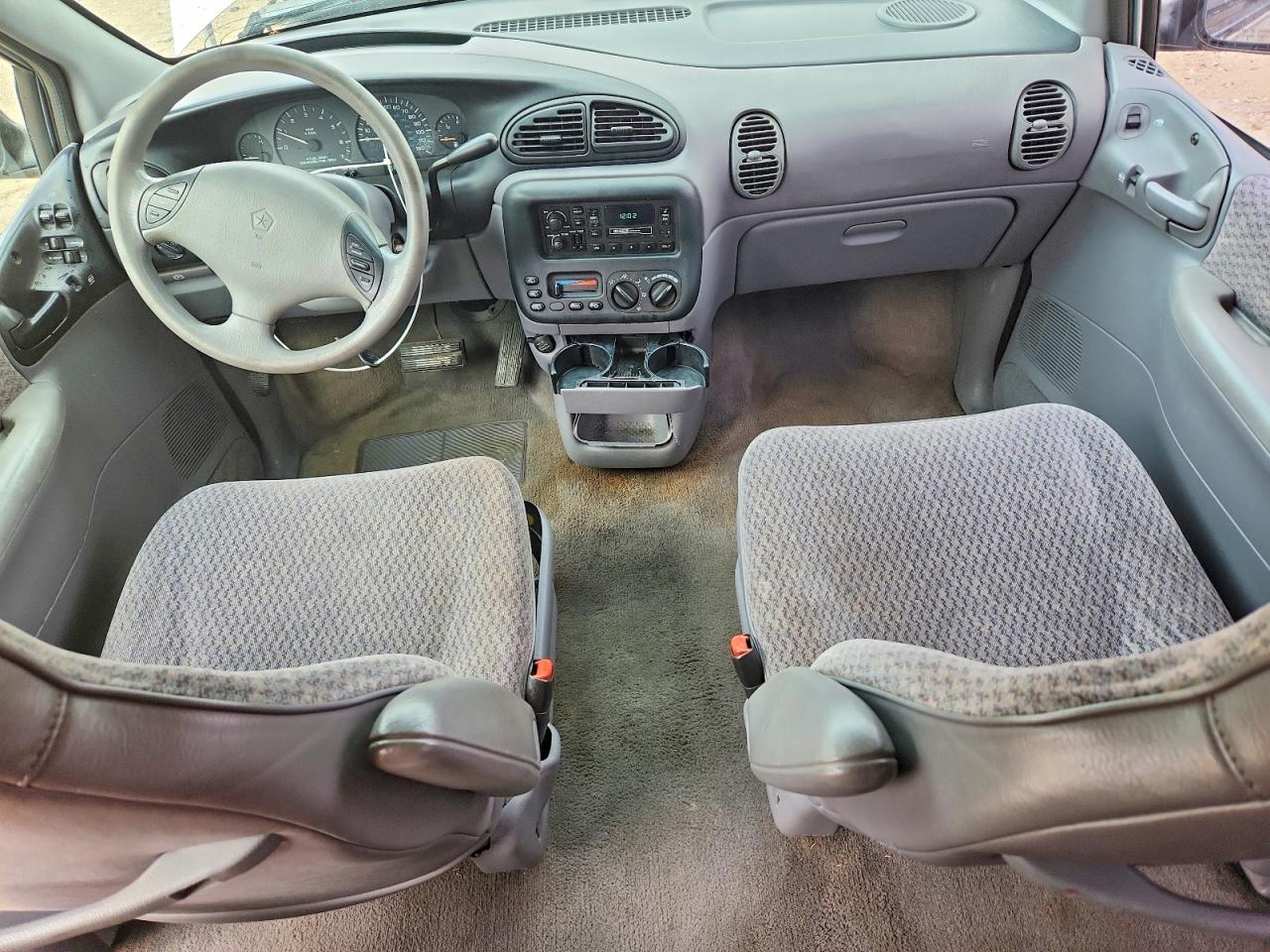 Dodge Caravan