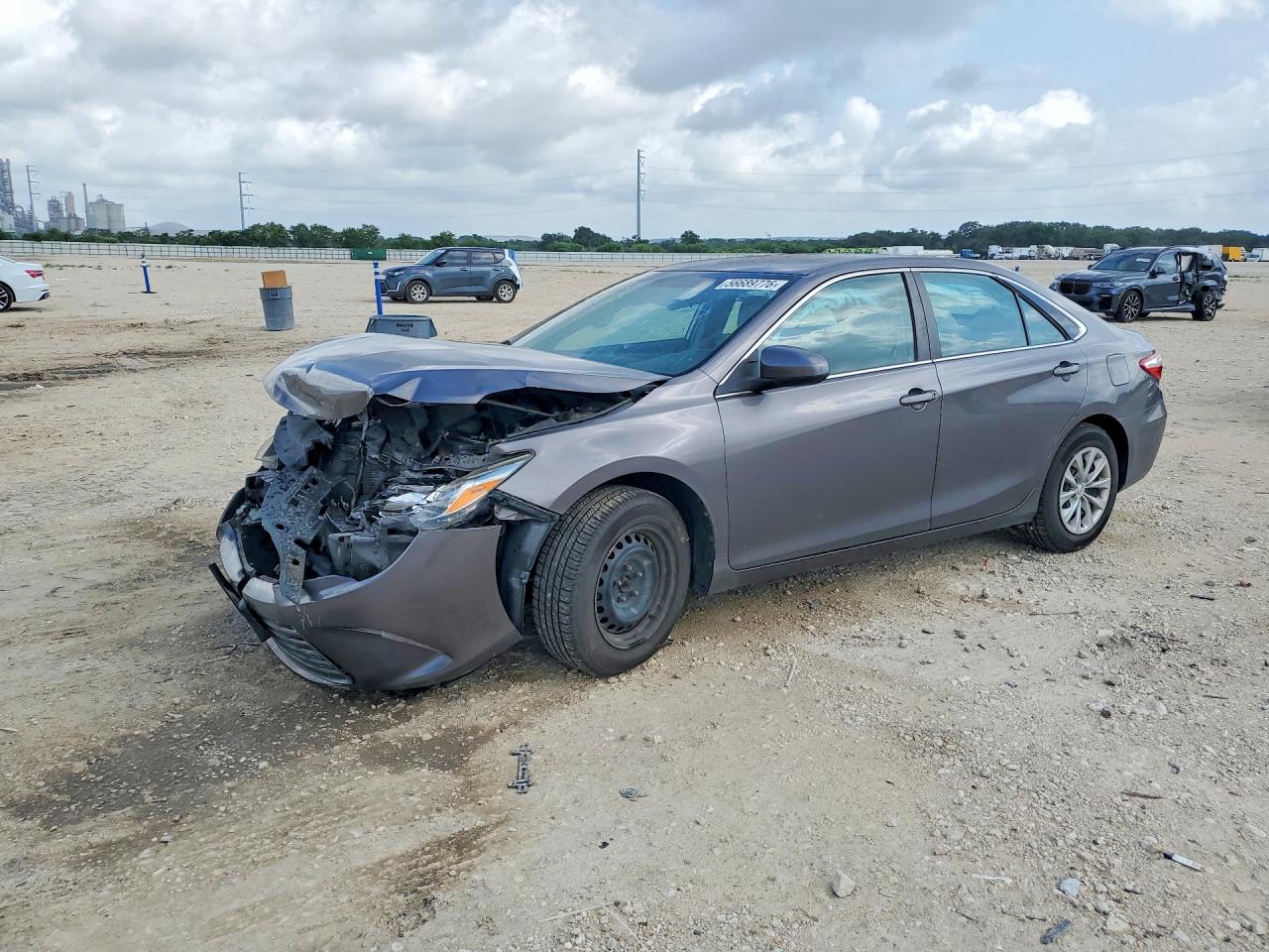 Salvage Toyota Camry Image