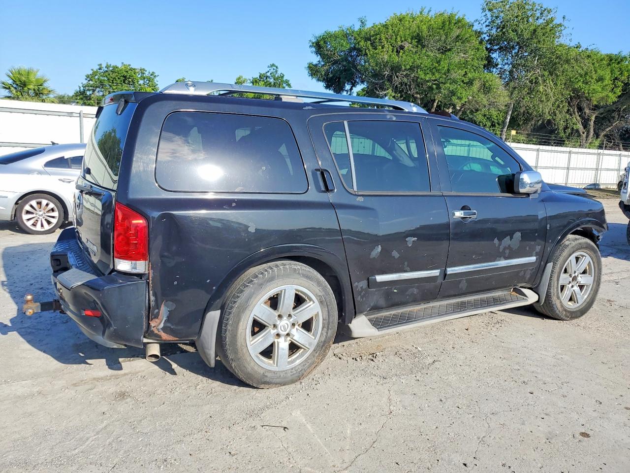 Nissan Armada Platinum