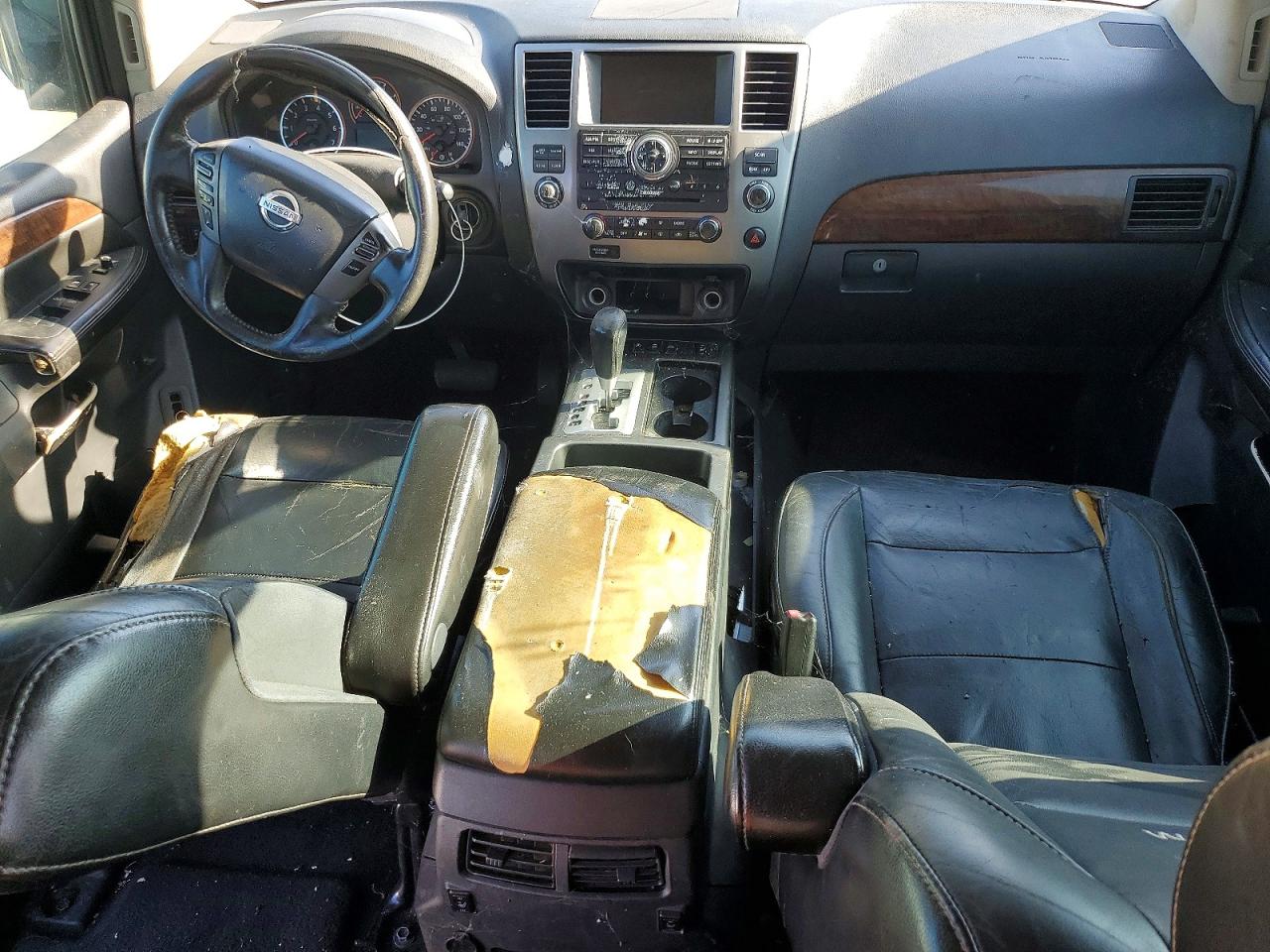 Nissan Armada Platinum