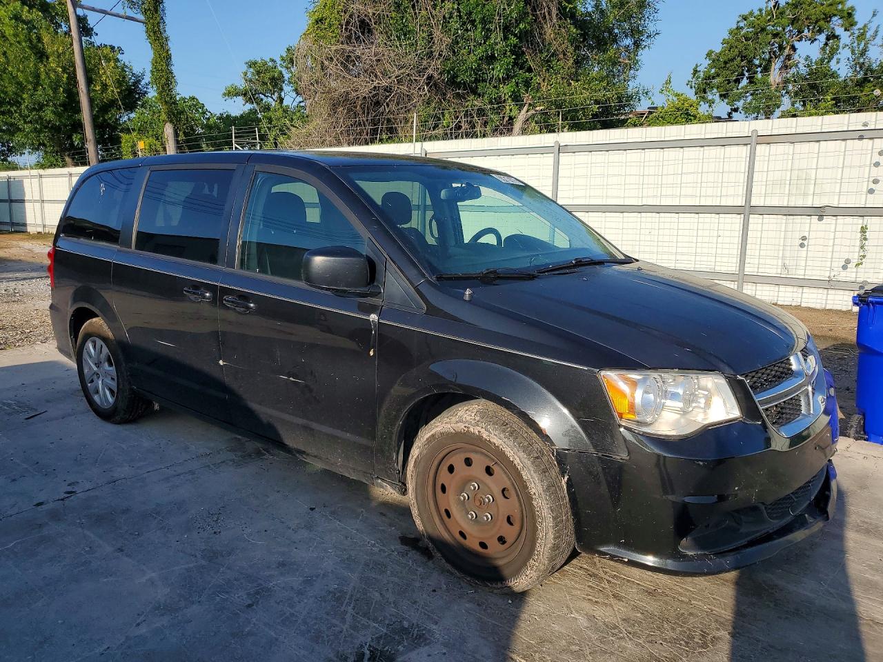 Dodge Caravan Se
