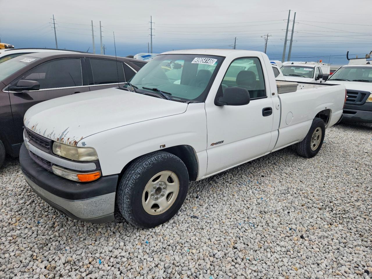 Salvage Chevrolet Silverado Image