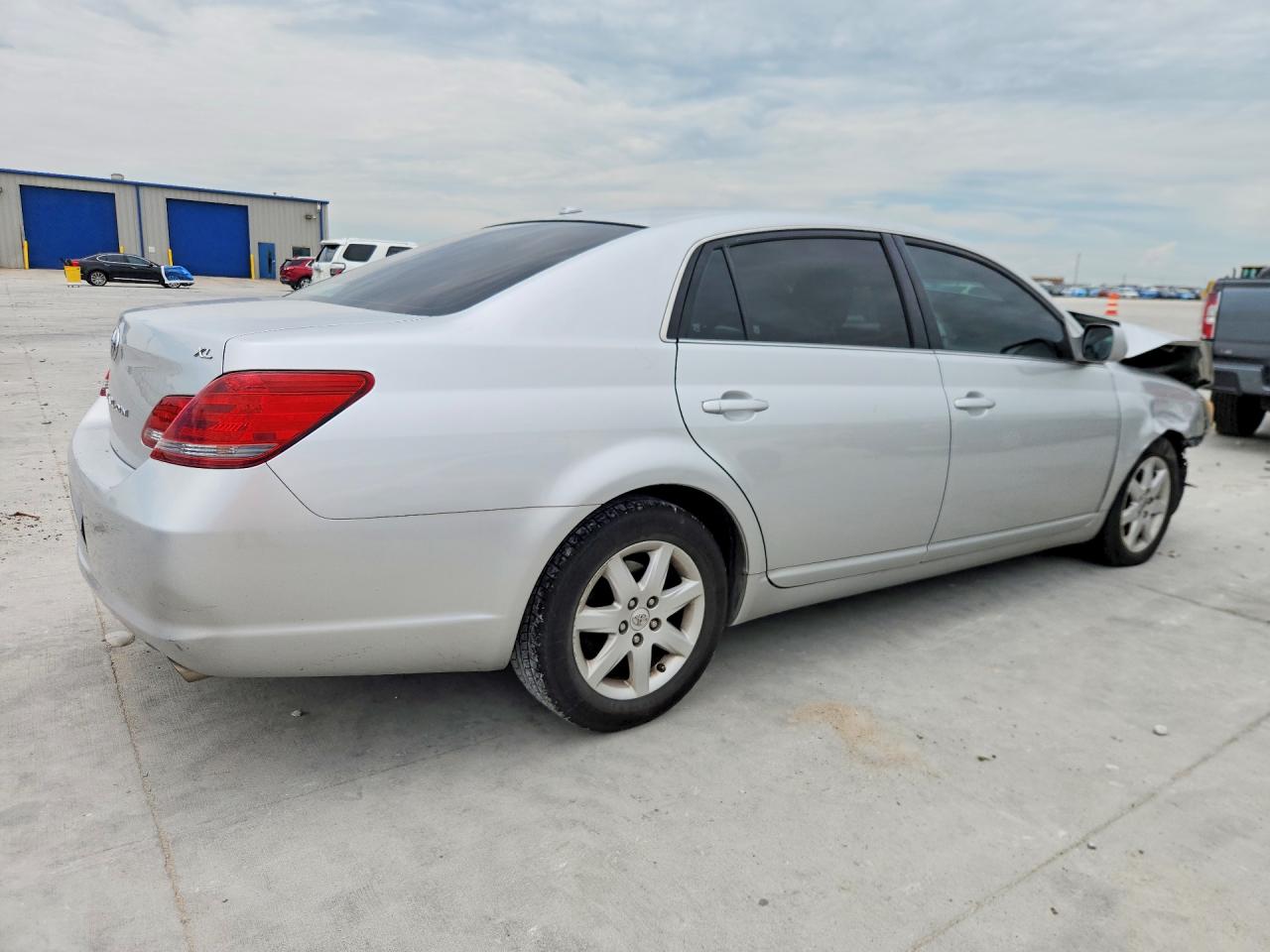 Toyota Avalon Xl