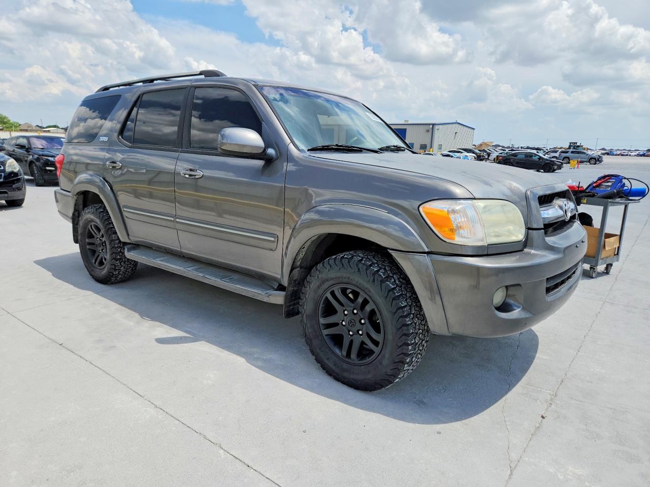 Toyota Sequoia Sr5
