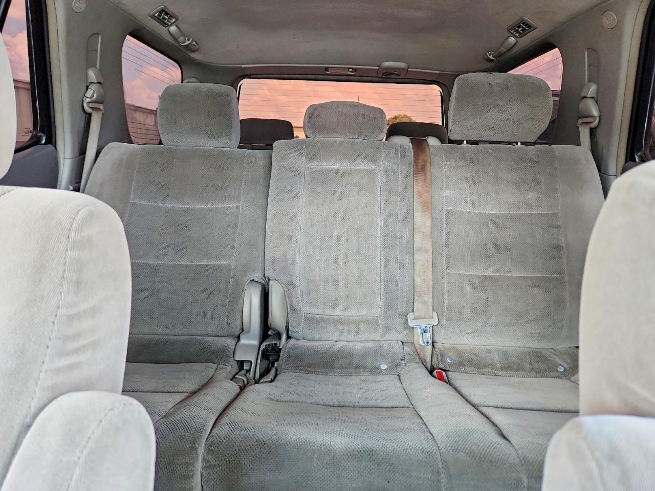 Toyota Sequoia Sr5