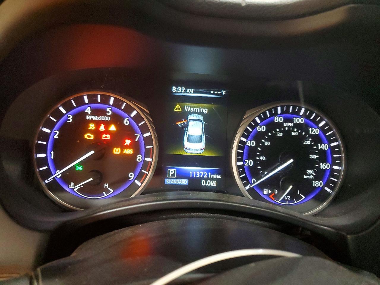 INFINITI Q50 Premium