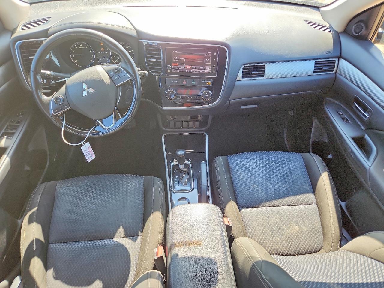 Mitsubishi Outlander Se