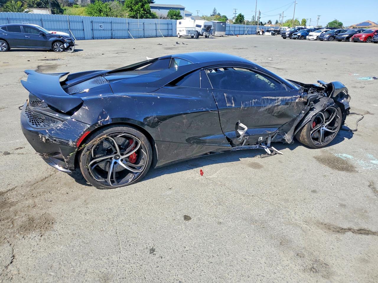 McLaren 750s