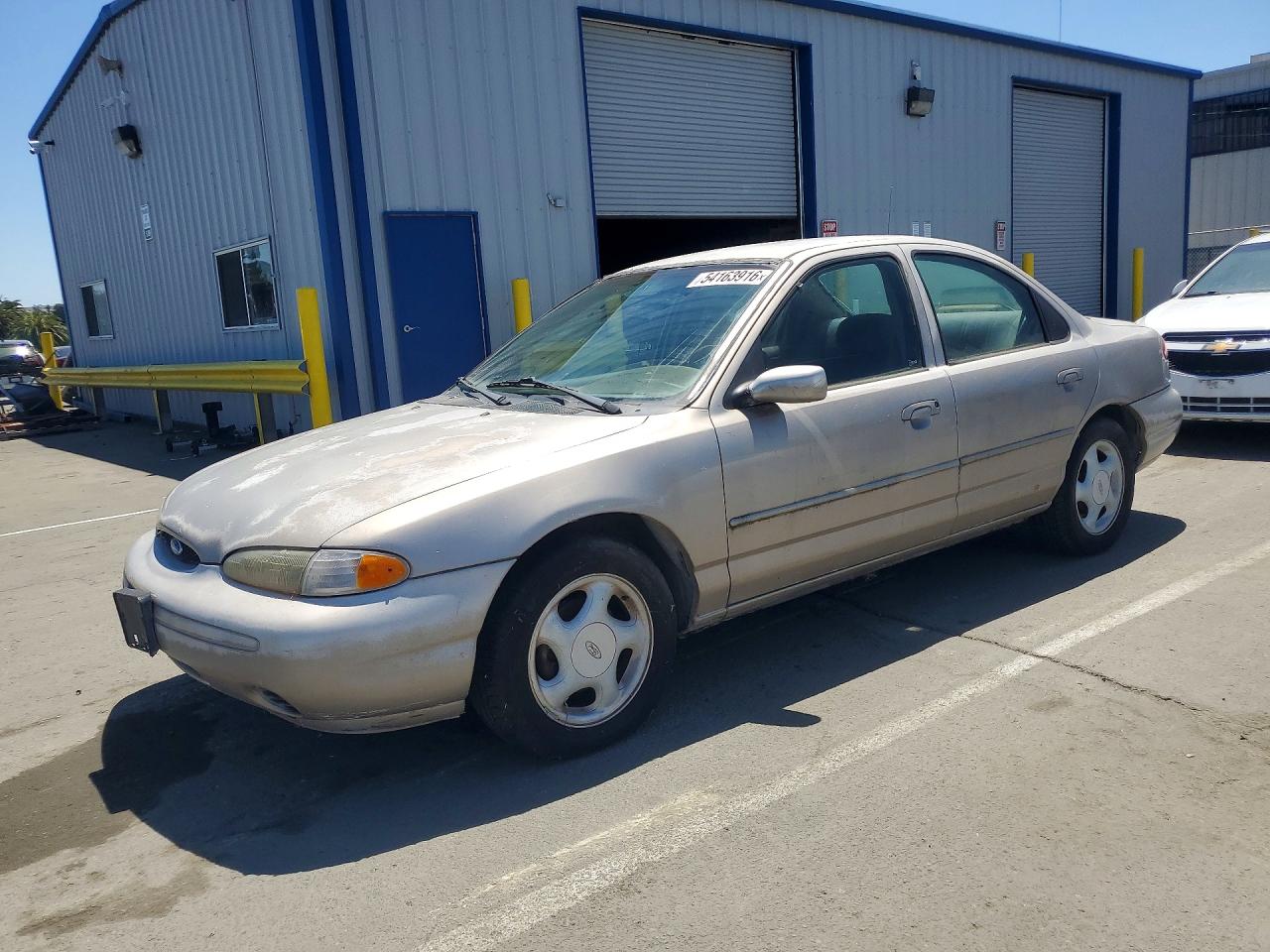 Salvage Ford Contour Image