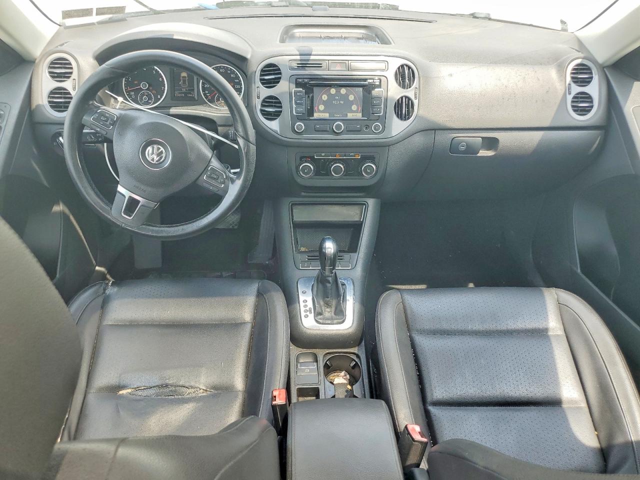Volkswagen Tiguan S