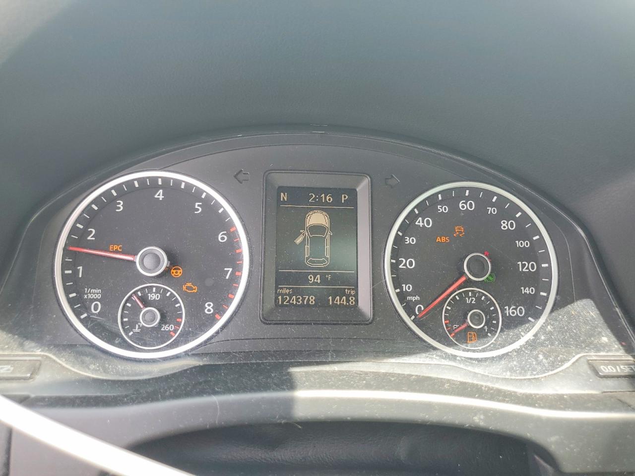 Volkswagen Tiguan S